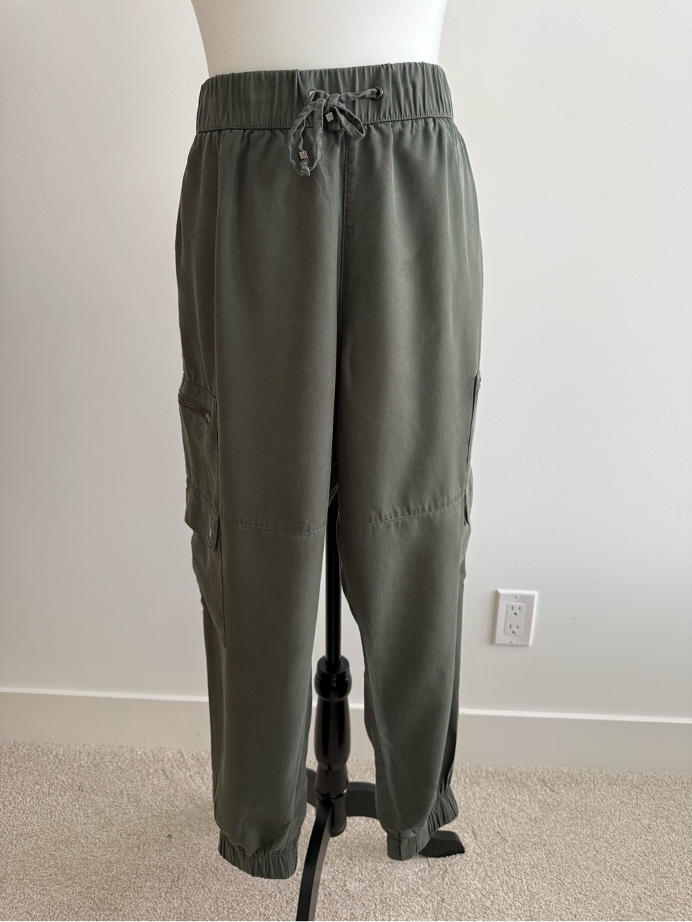 Banana Republic Olive Tencel Jogger Pants